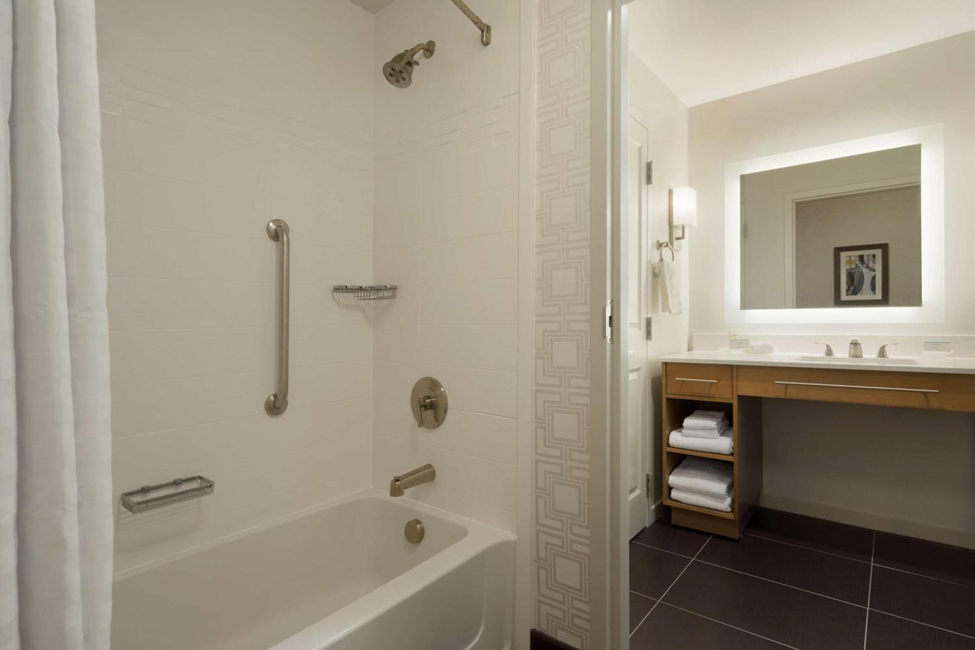 Homewood Suites By Hilton Memphis - Саутхейвън Екстериор снимка